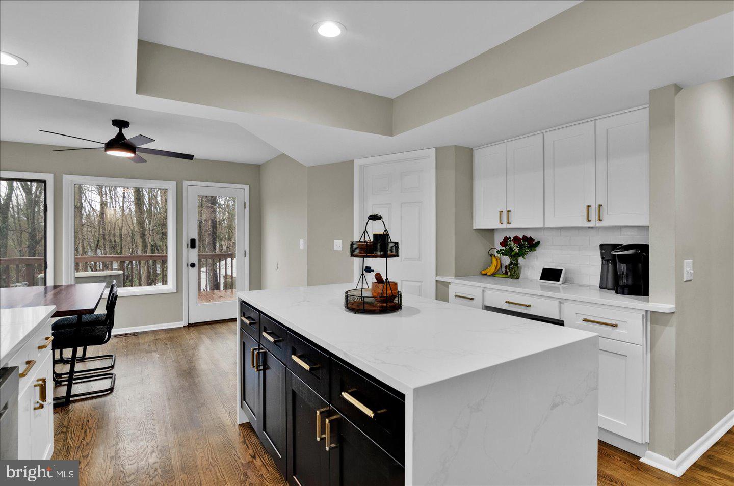 32 Whyte Drive Voorhees, NJ 08043 - Photo 25 of 78 Totally upgraded kitchen