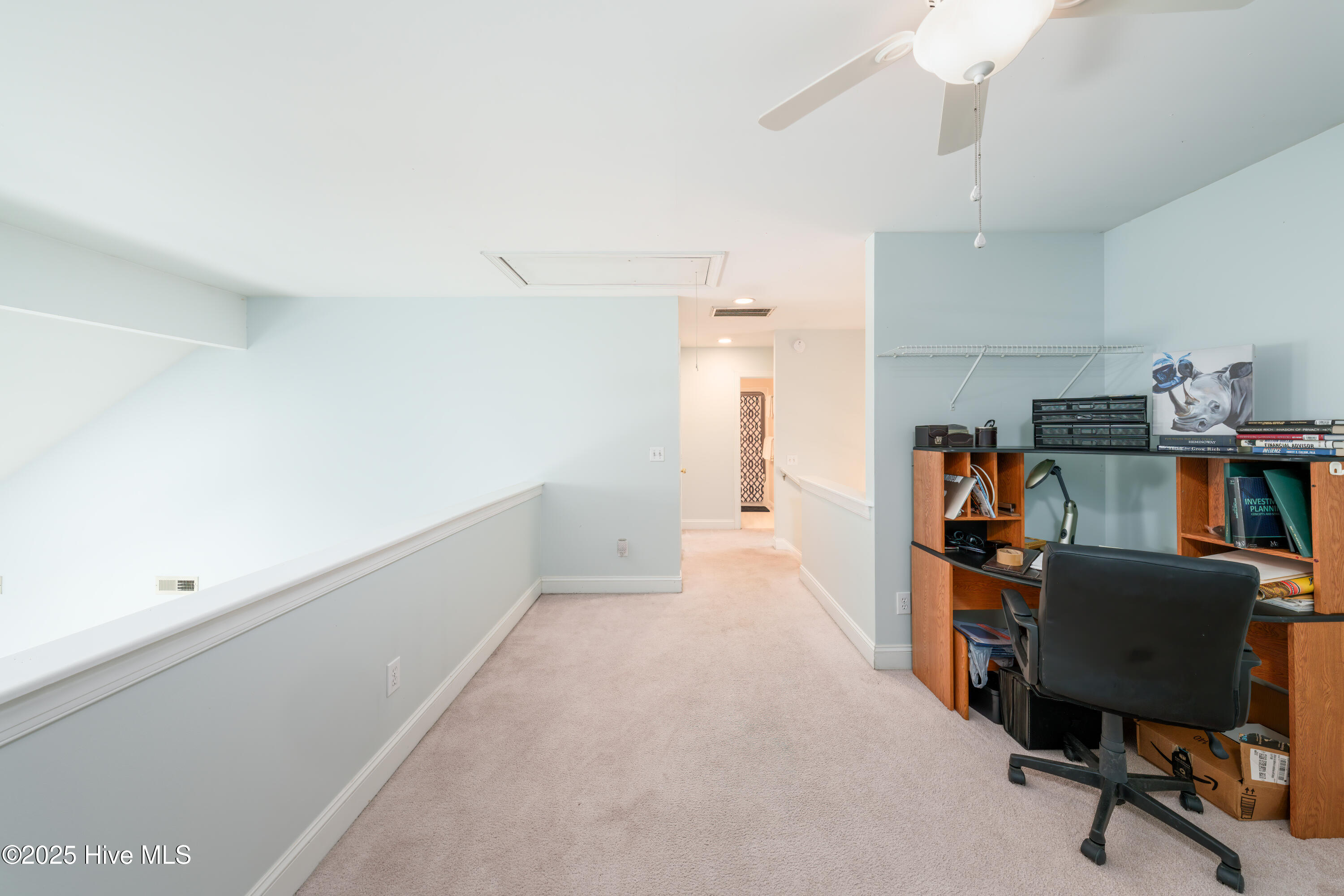 233 Racine Drive, Unit 85 Wilmington, NC 28403 - Photo 18 of 34 Family Room Flex space/ Office upstairs