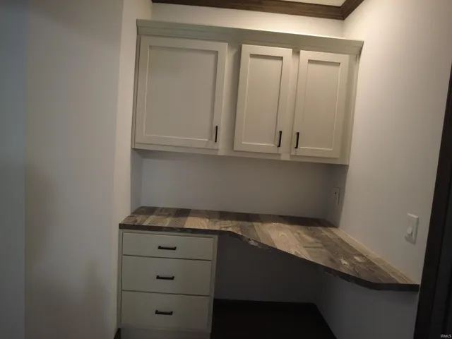 $305,000 | 251 Briarwood Lane, Bedford, IN 47421