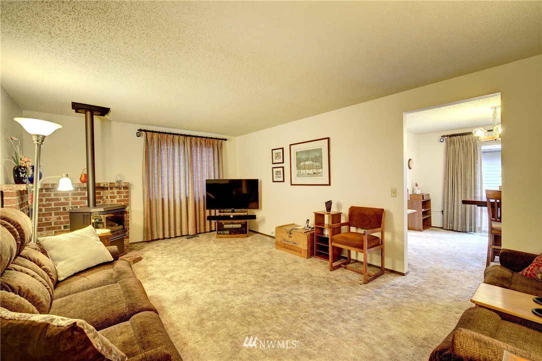 12803 Southeast 95th Way Renton, WA 98056 - Photo 10 of 19