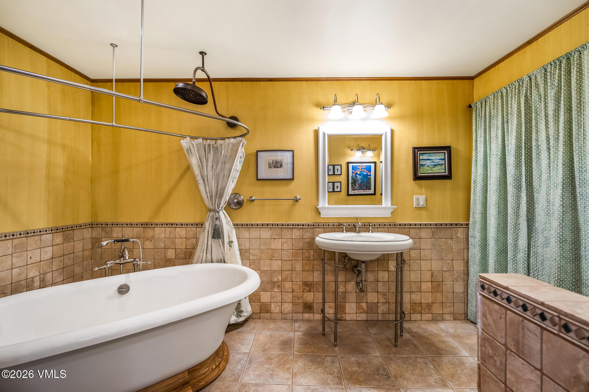 541 Main Street Minturn, CO 81645 - Photo 22 of 40 541 Main Street - Main level bathroom