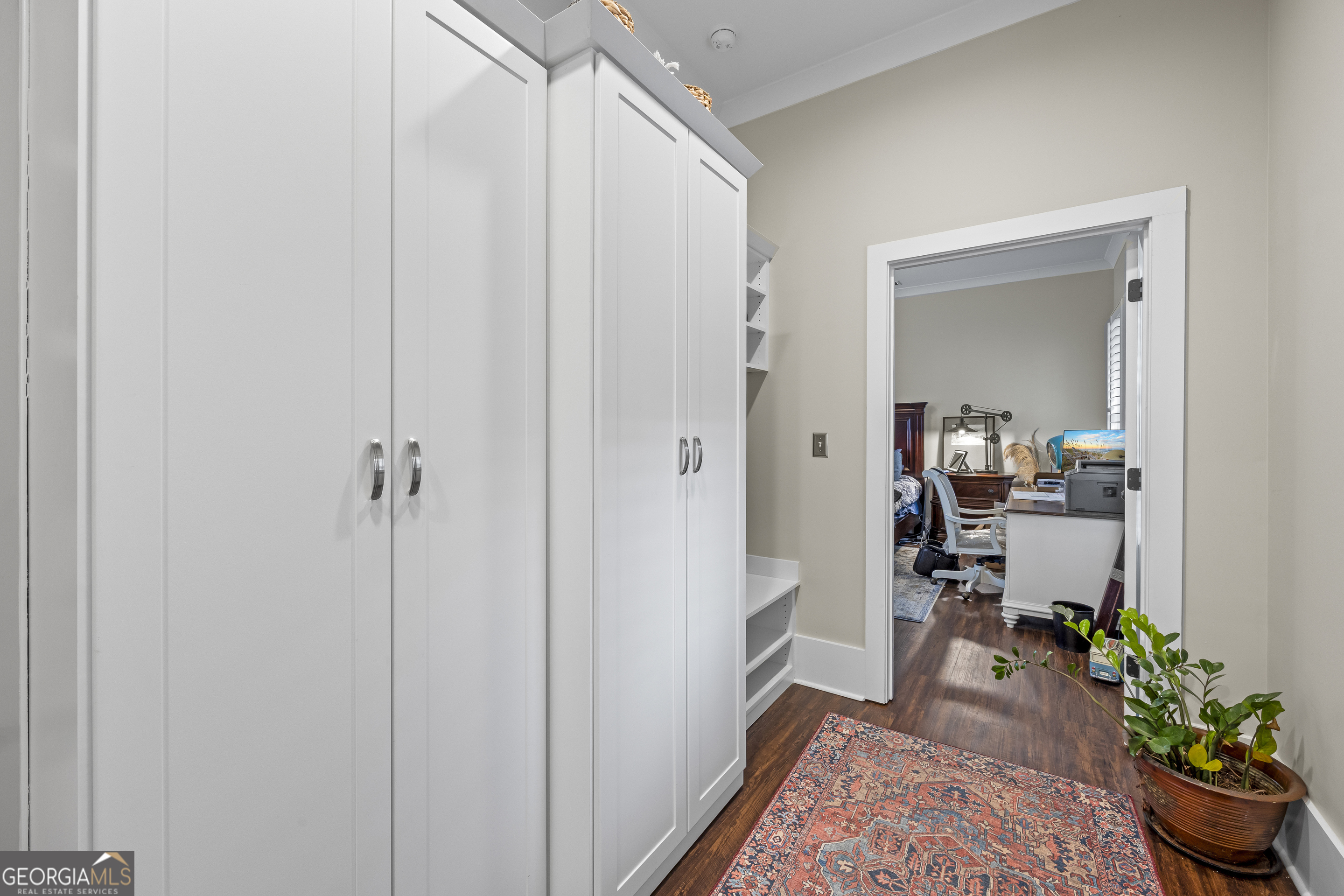 4121 North Swann Street Covington, GA 30014 - Photo 20 of 46 a very nice looking room with a potted plant