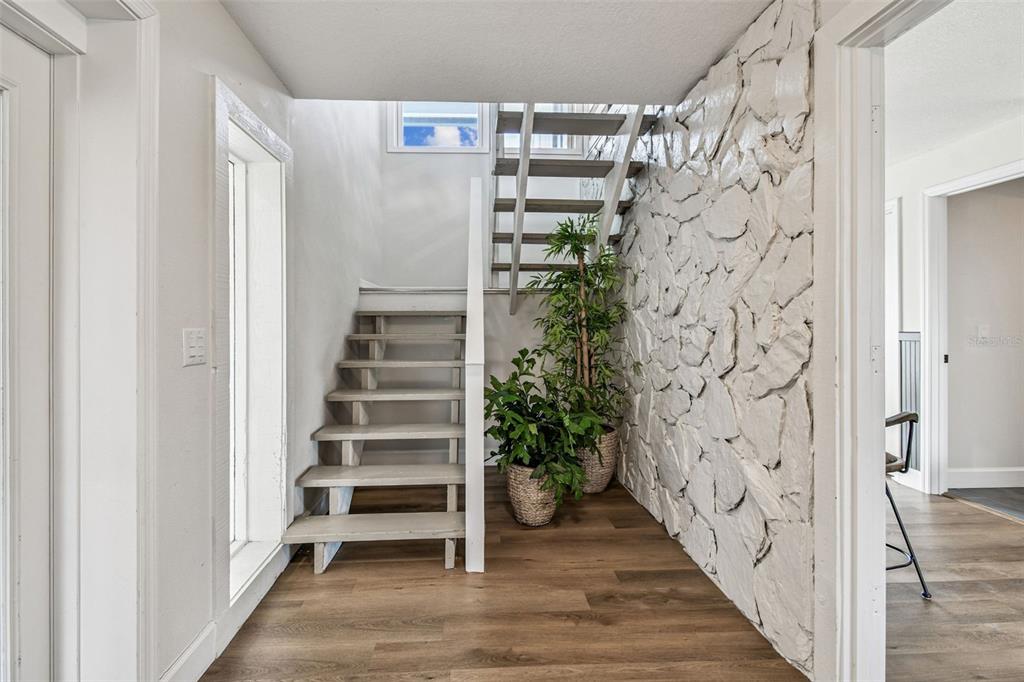 4907 Beacon Road Palmetto, FL 34221 - Photo 4 of 80 a view of a walk in closet
