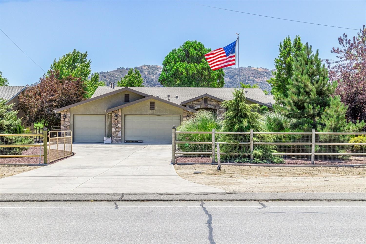 30010 North Lower Valley Road Tehachapi, CA 93561 - Photo 38 of 43 Gallery Image 38