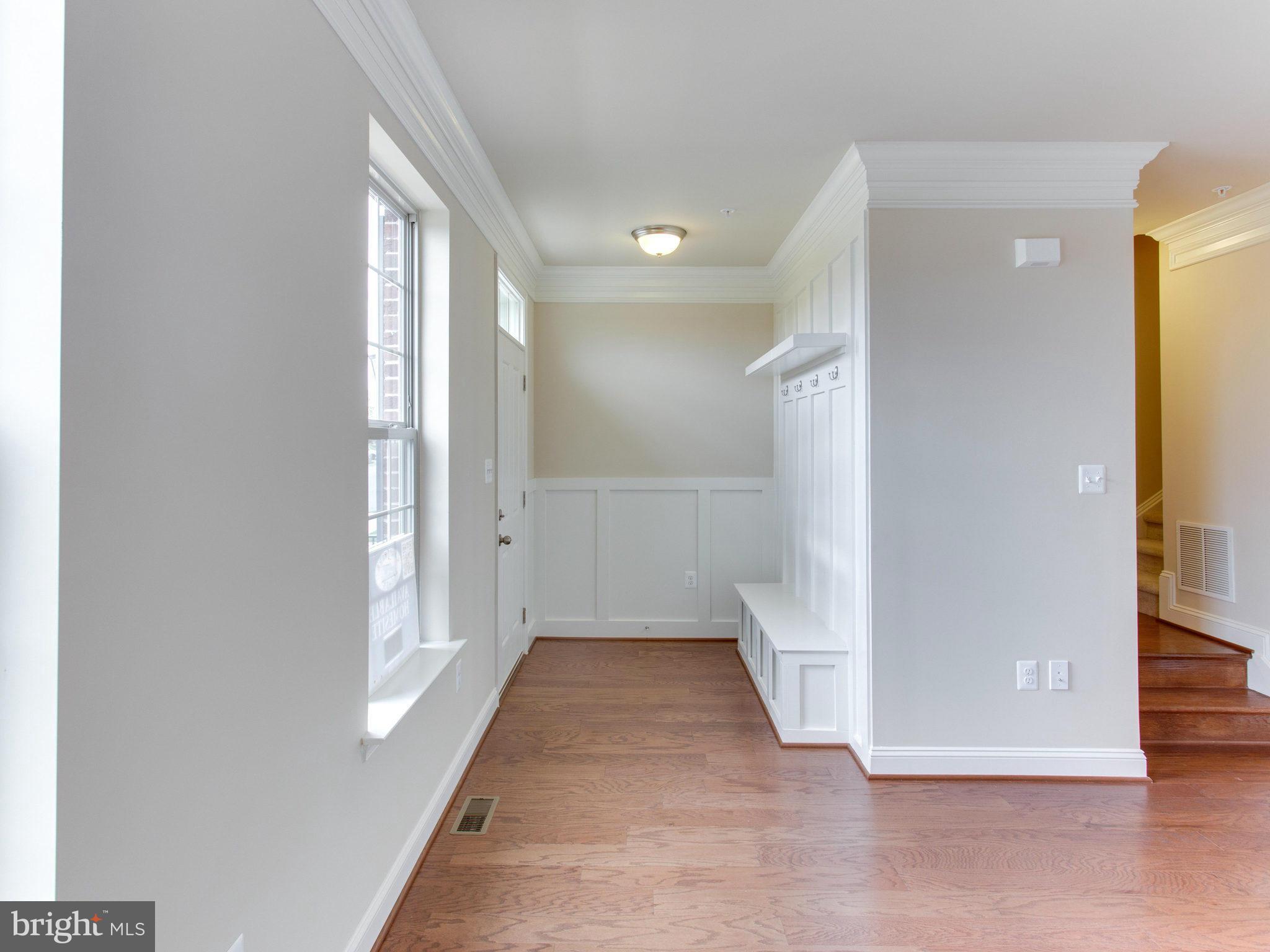 22480 Newcut Road Clarksburg, MD 20871 - Photo 14 of 30 Living Room