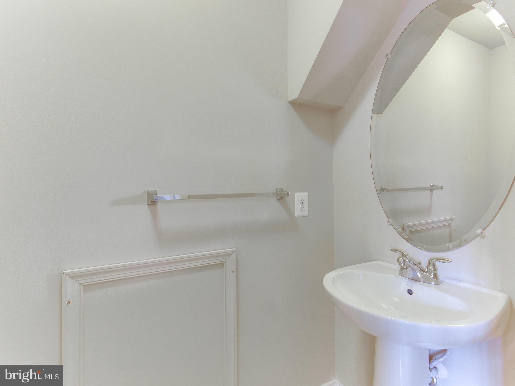 22480 Newcut Road Clarksburg, MD 20871 - Photo 16 of 30 Powder Room