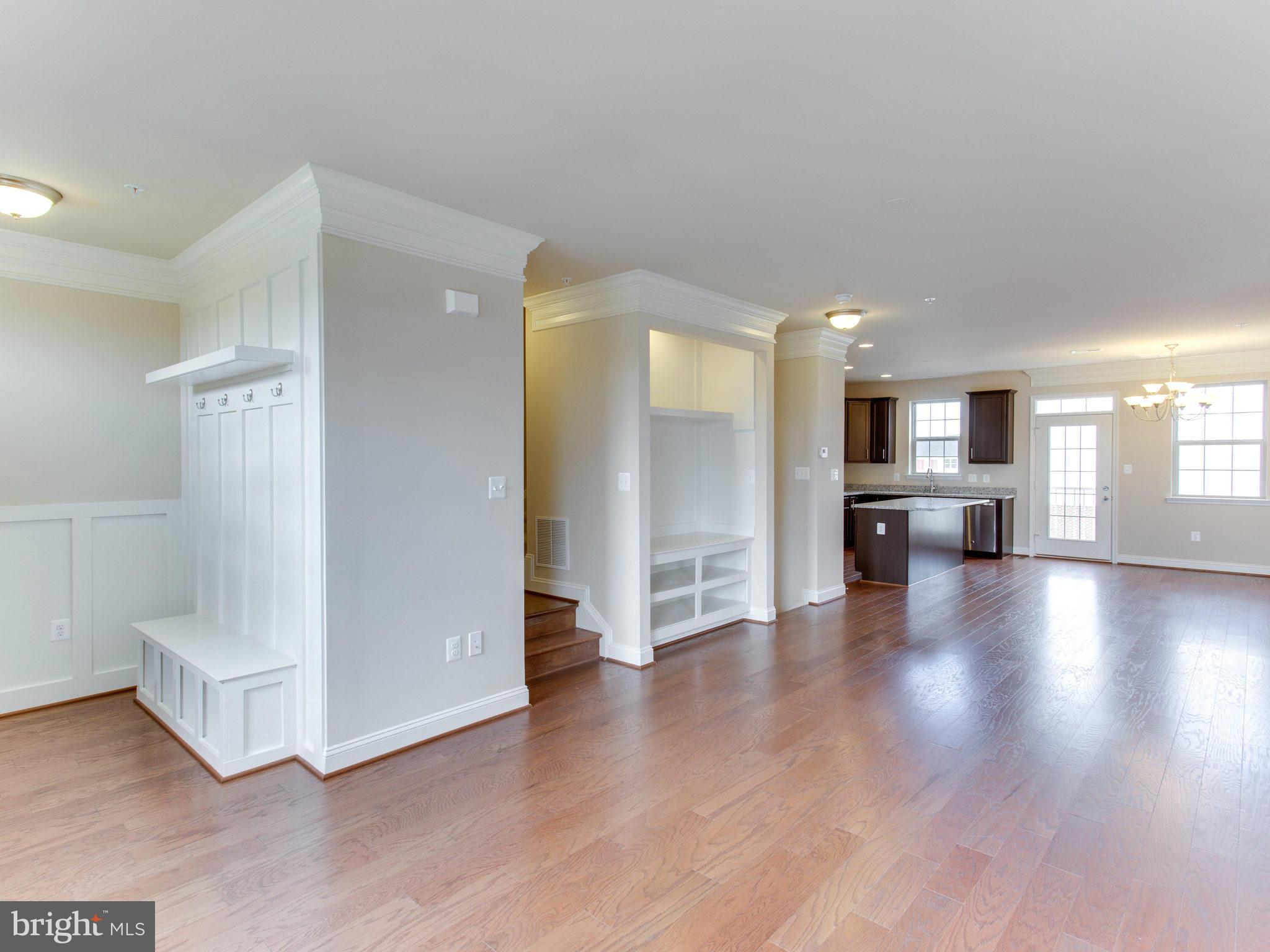 22480 Newcut Road Clarksburg, MD 20871 - Photo 4 of 30 Living Room
