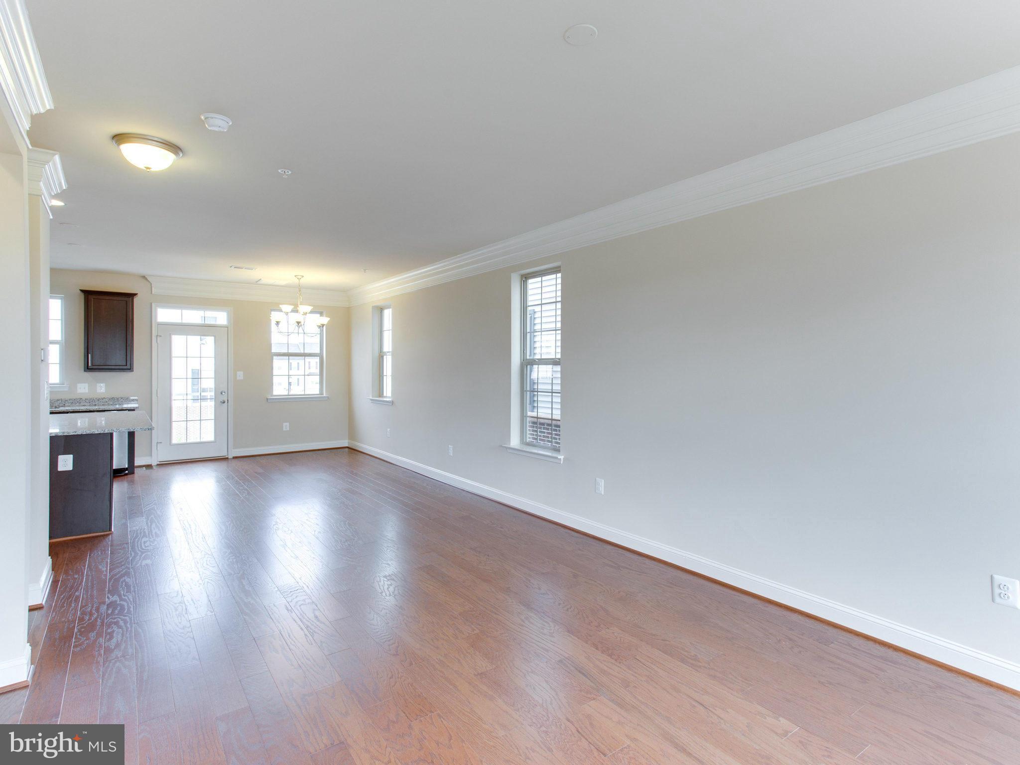 22480 Newcut Road Clarksburg, MD 20871 - Photo 7 of 30 Living Room