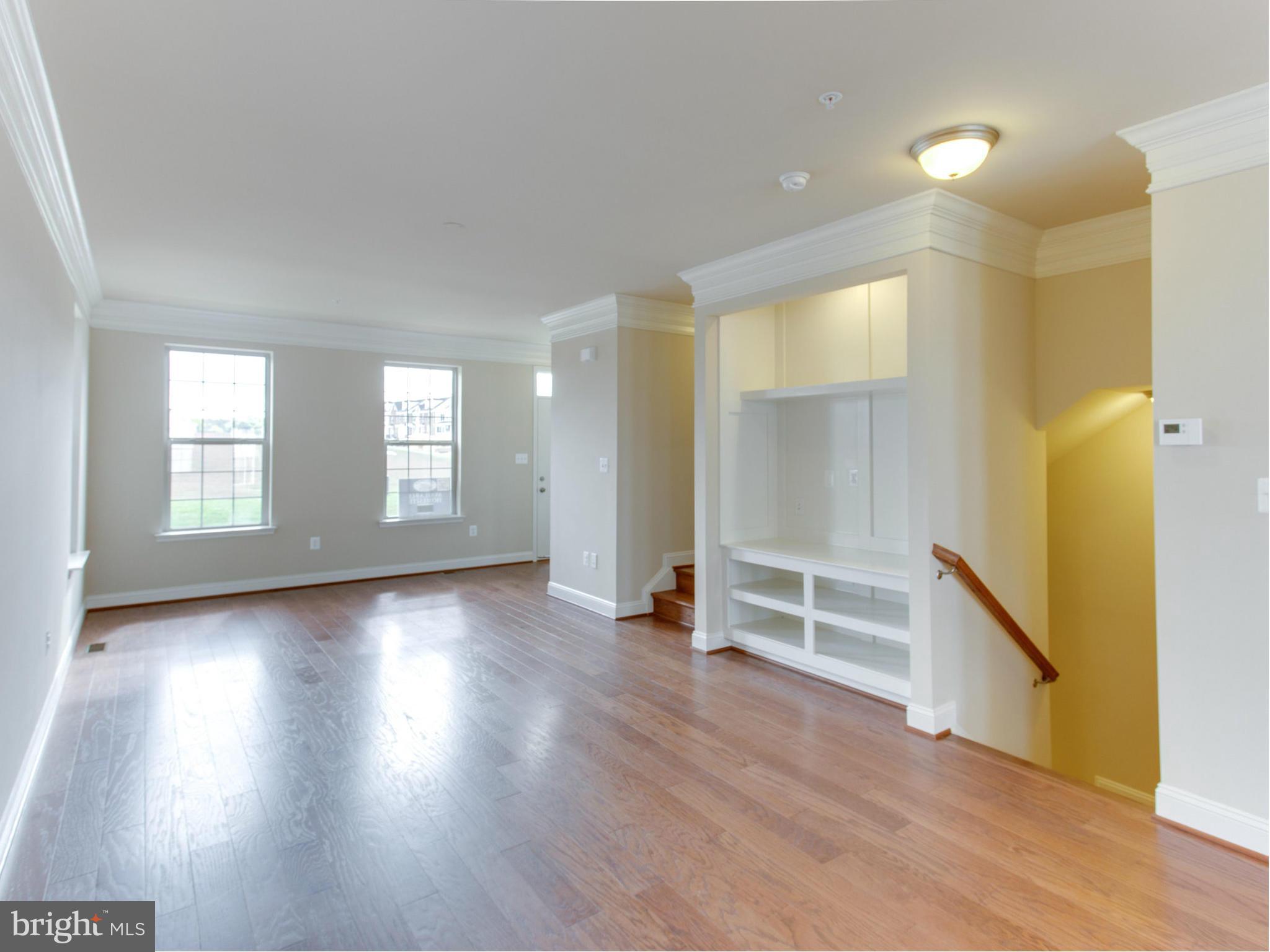 22480 Newcut Road Clarksburg, MD 20871 - Photo 9 of 30 Living Room