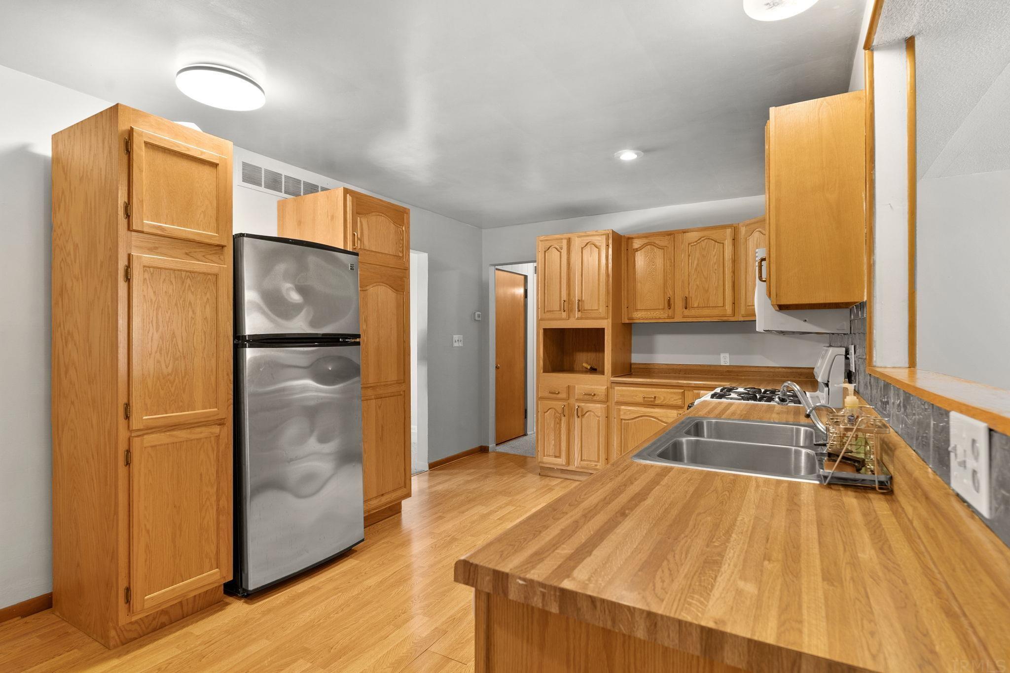 450 George Street Huntington, IN 46750 - Photo 10 of 36 Gallery Image 10