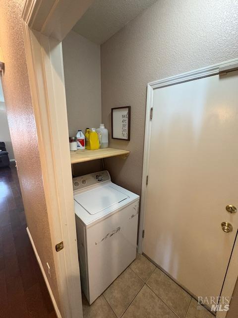 729 Christensen Way Rio Vista, CA 94571 - Photo 17 of 21 a utility room with dryer and washer