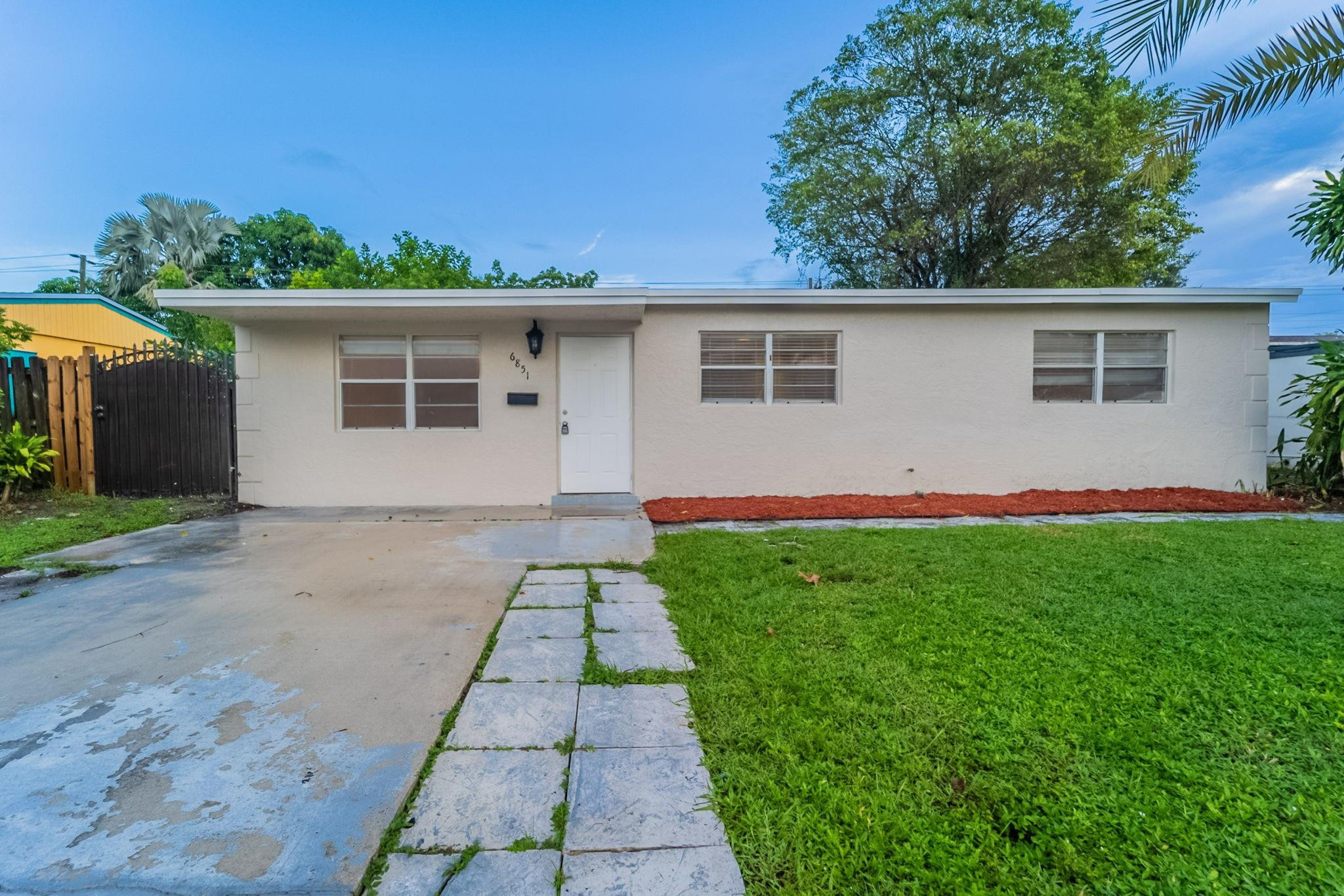 6851 Raleigh Street Hollywood, FL 33024 - Photo 1 of 27 Photo 1