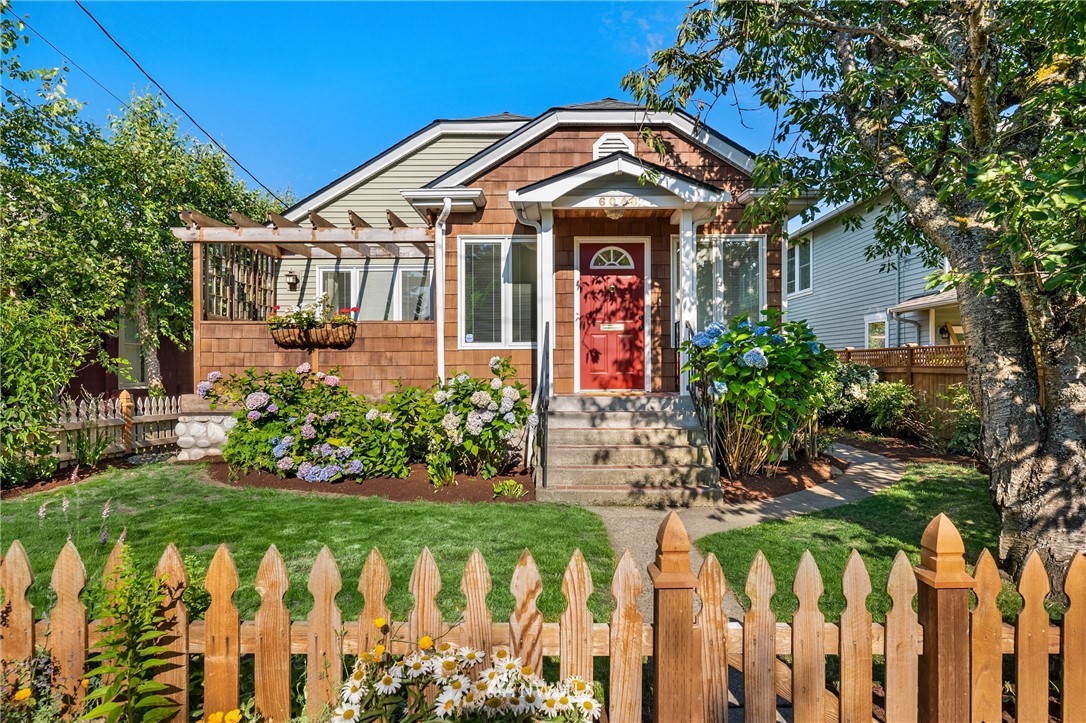 6048 49th Avenue Southwest Seattle, WA 98136 - Photo 1 of 36 Gallery Image 1