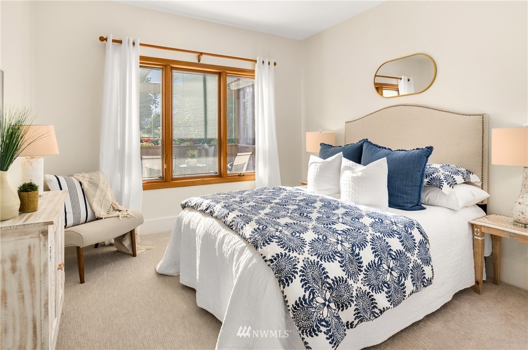 6048 49th Avenue Southwest Seattle, WA 98136 - Photo 16 of 36 Gallery Image 16
