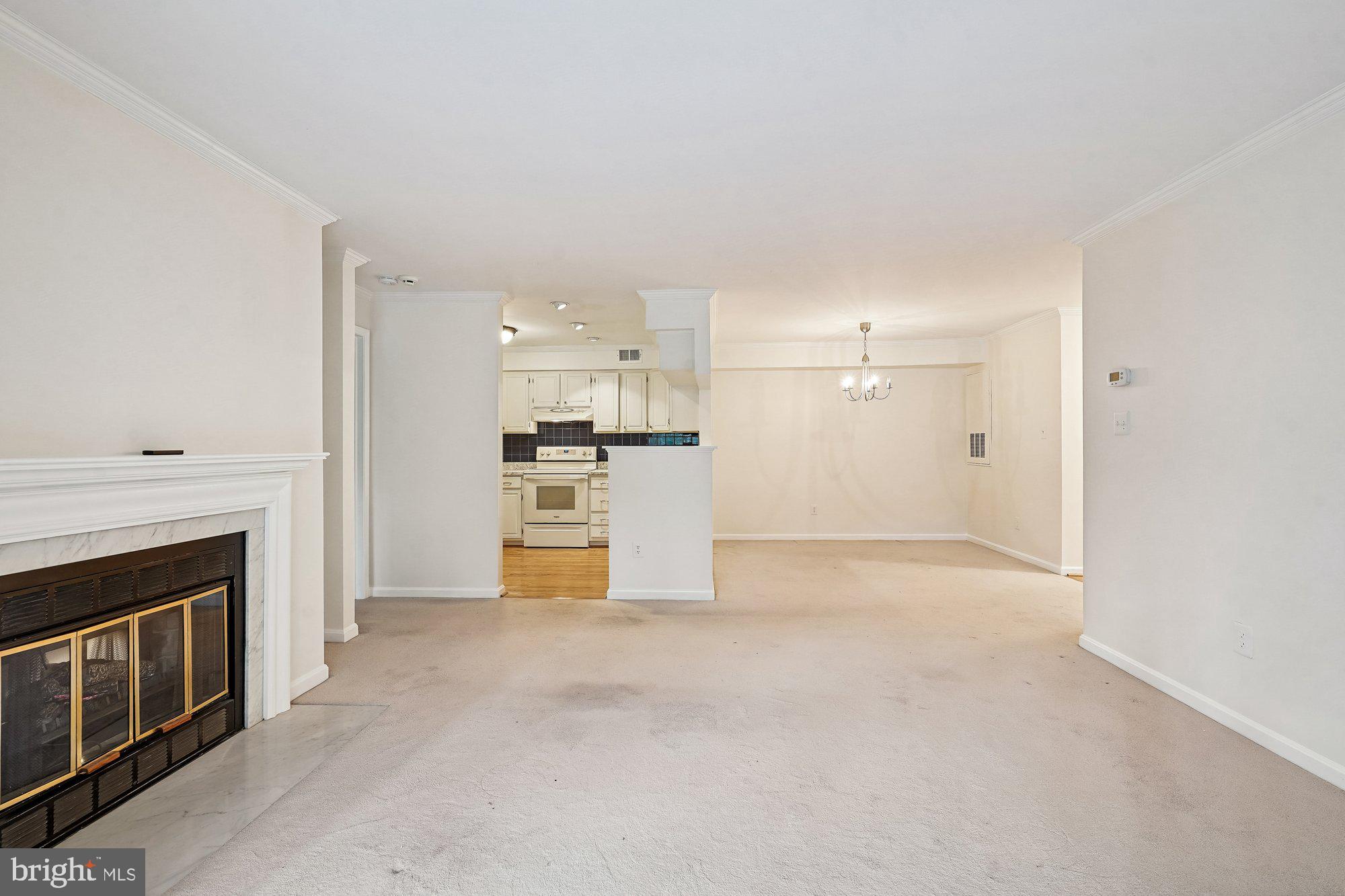 2217 Lovedale Lane, Unit 210A Reston, VA 20191 - Photo 4 of 40 Living Room