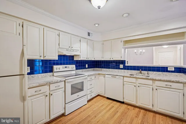 $400,000 | 2217 Lovedale Lane, Unit 210A, Reston, VA 20191