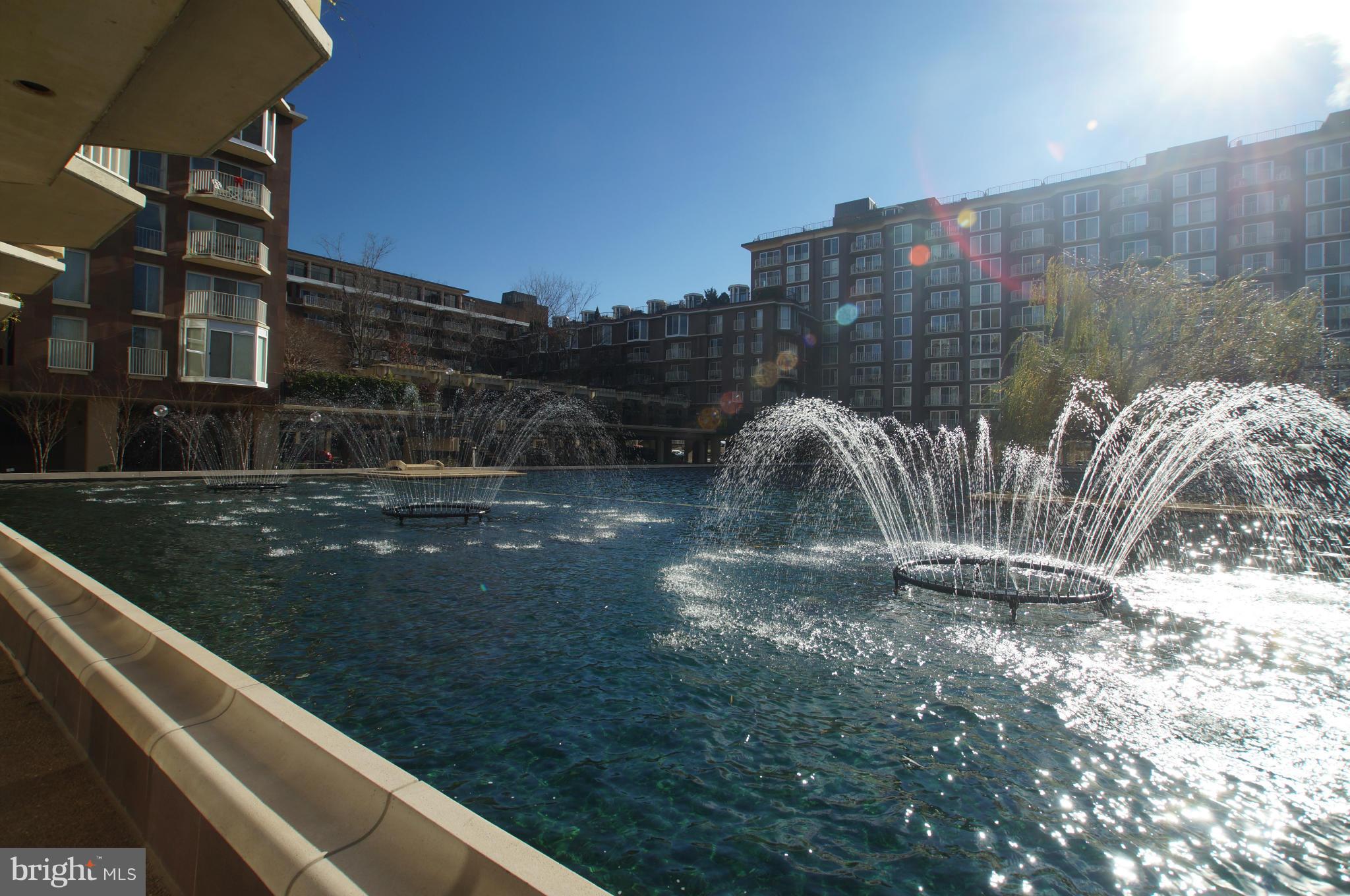 560 N Street Southwest, Unit N101 Washington, DC 20024 - Photo 20 of 27 Outdoor Fountains in Plaza
