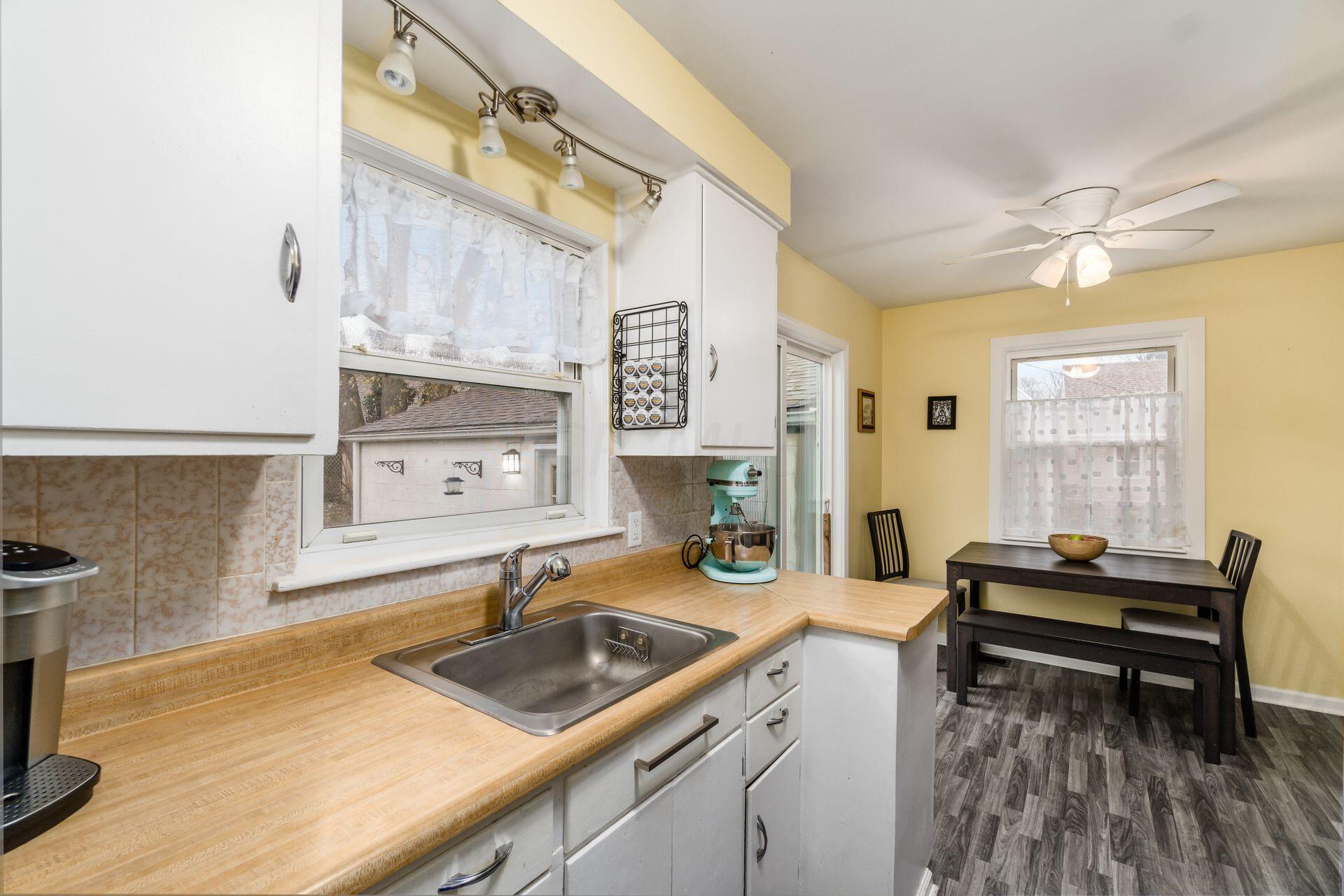 3114 Karl Road Columbus, OH 43224 - Photo 15 of 50 Kitchen
