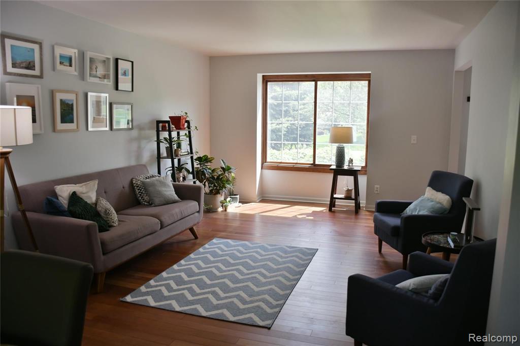 1420 Ridgeview Circle Lake Orion, MI 48362 - Photo 12 of 80 Gallery Image 12