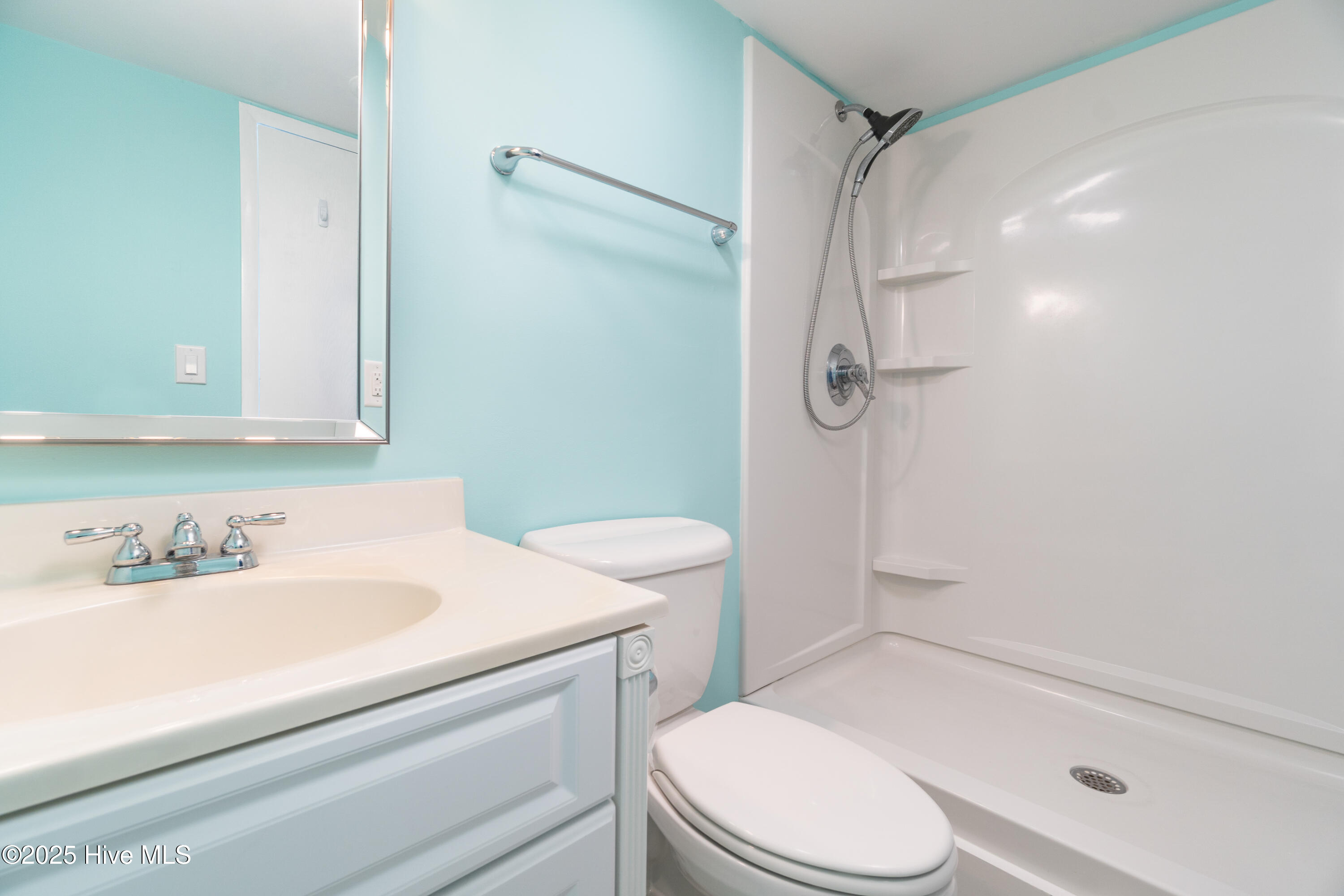 2305 West Fort Macon Road, Unit 207 Atlantic Beach, NC 28512 - Photo 21 of 50 Principal Bath View