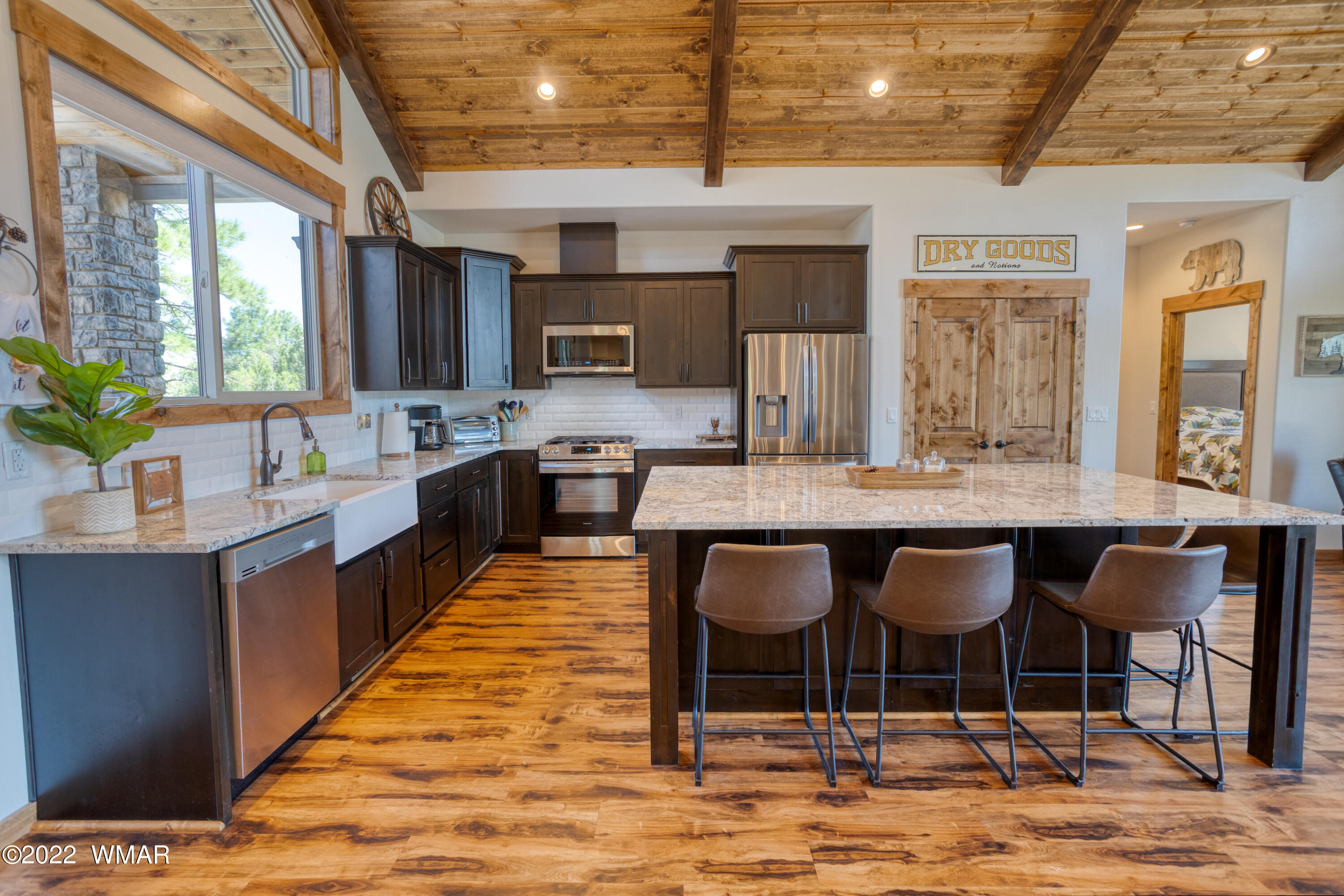 241 South Falling Leaf Road Show Low, AZ 85901 - Photo 5 of 42 Gallery Image 5