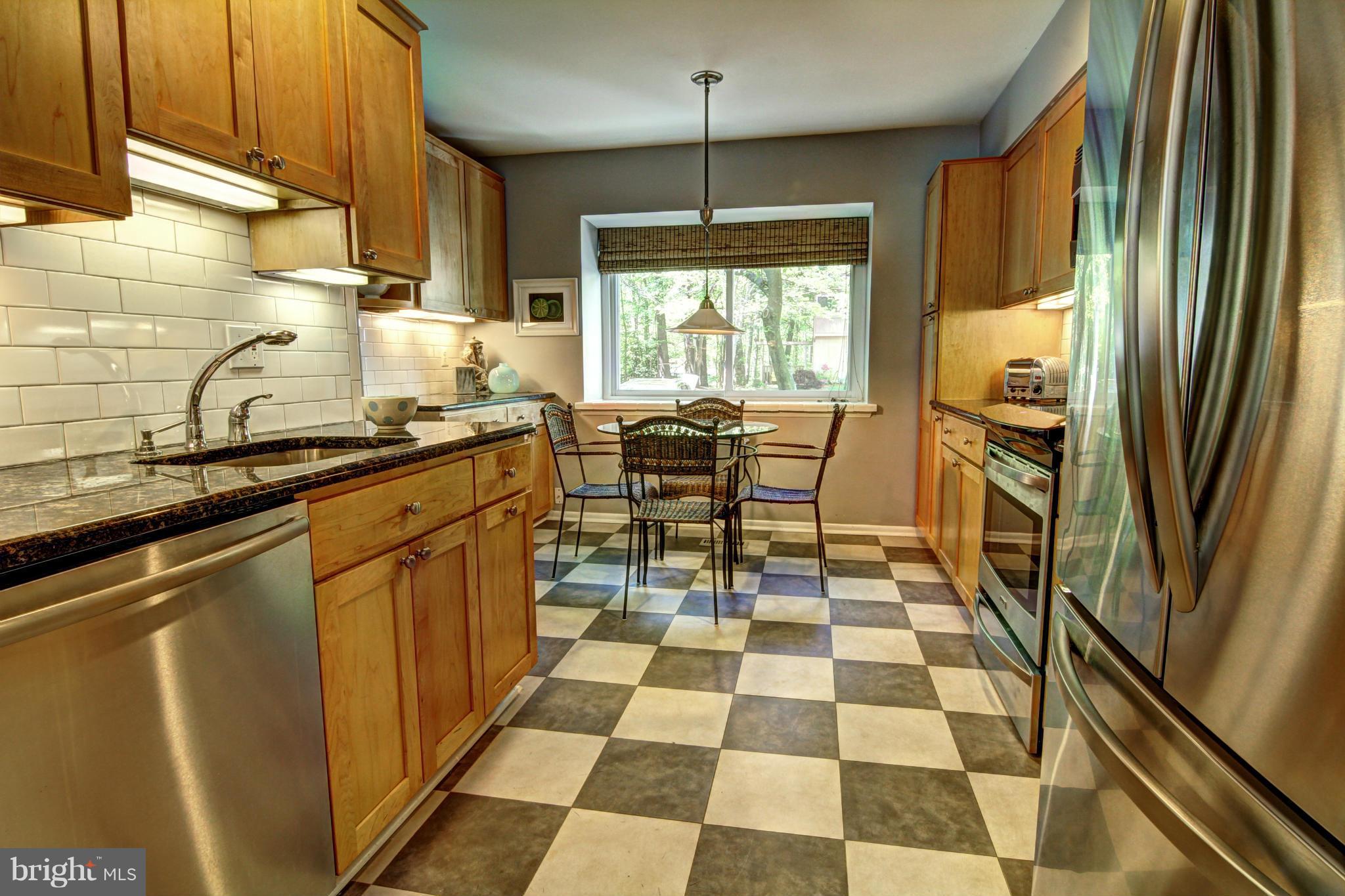 11706 Decade Court Reston, VA 20191 - Photo 11 of 30 Kitchen
