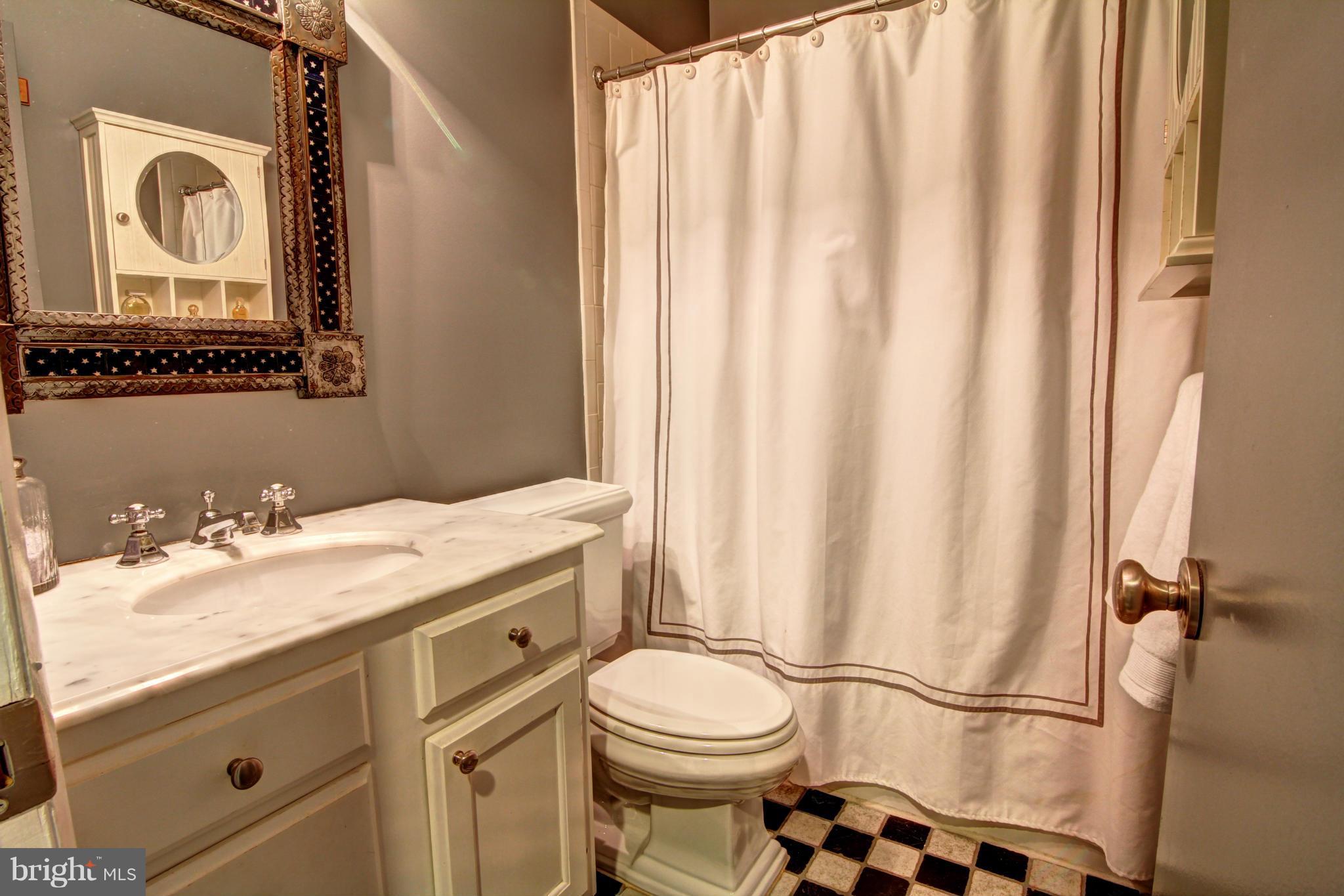 11706 Decade Court Reston, VA 20191 - Photo 23 of 30 Bath