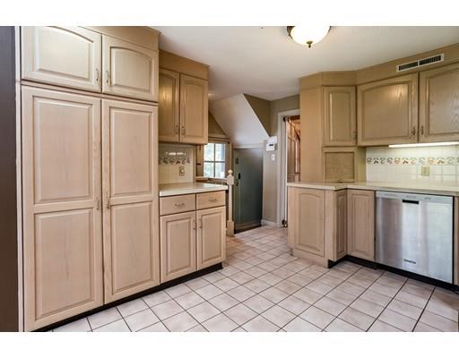 140 Field Road Longmeadow, MA 01106 - Photo 9 of 23 Gallery Image 9