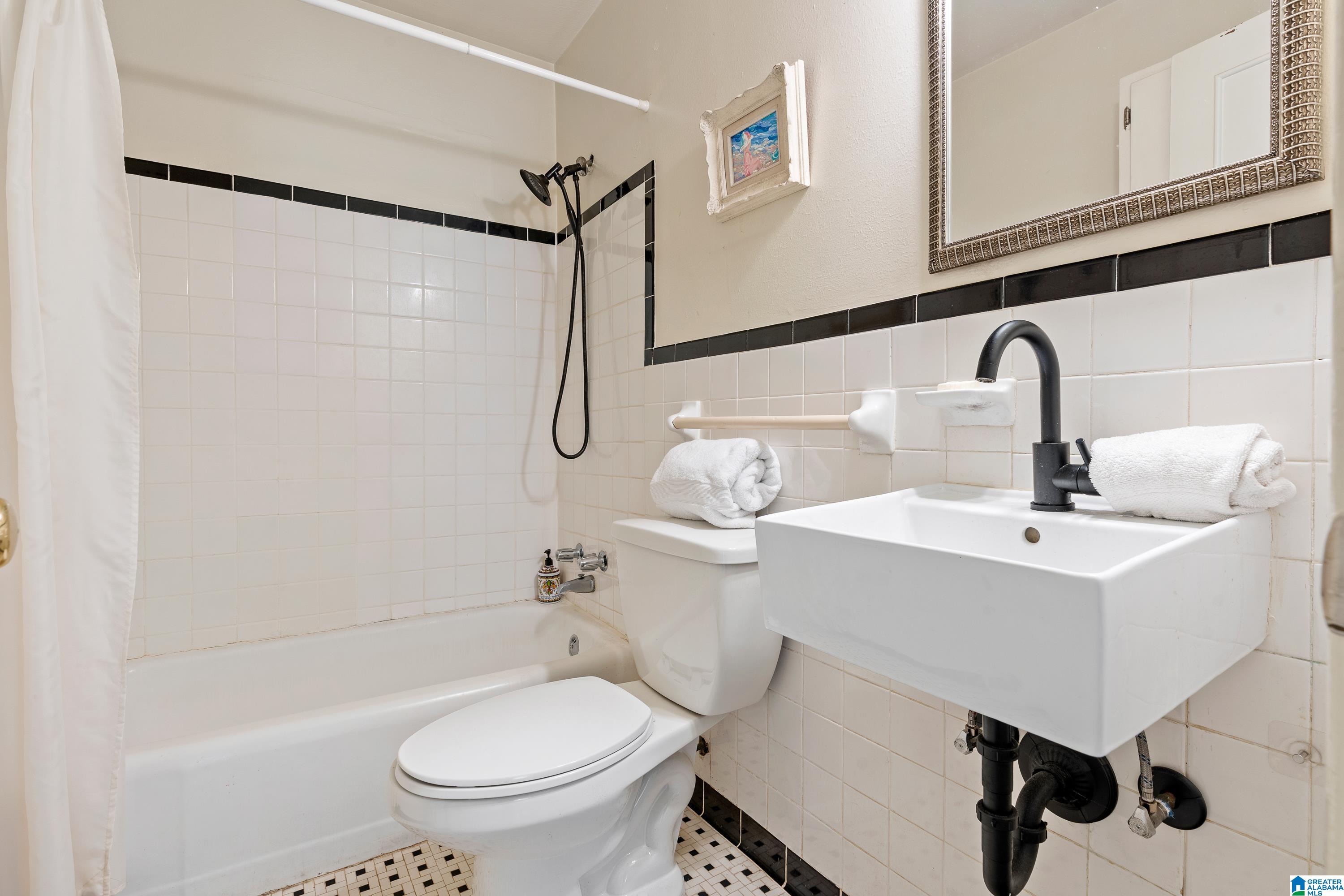 2221 Chapel Hill Road Birmingham, AL 35216 - Photo 26 of 35