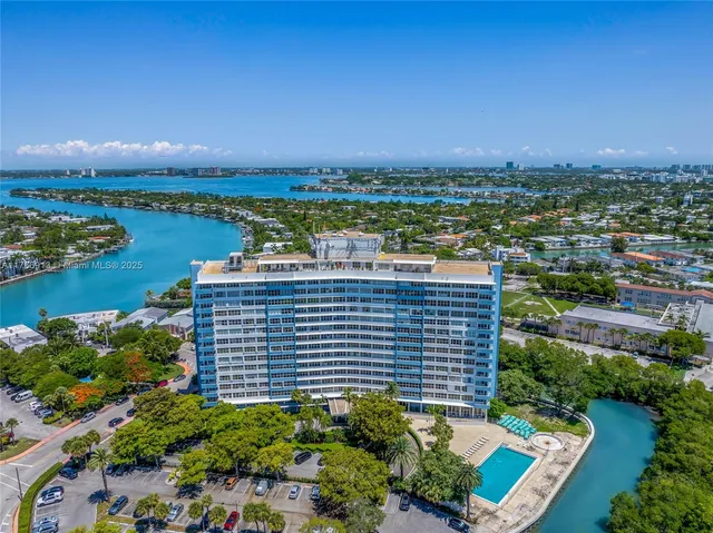 $449,000 | 7441 Wayne Avenue, Unit 11F, Miami Beach, FL 33141