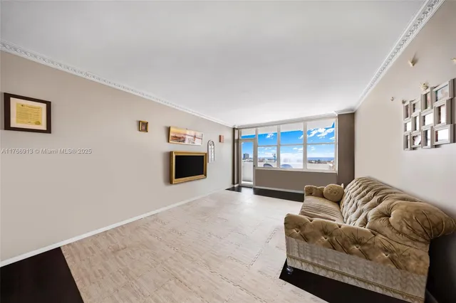 a view of livingroom with furniture