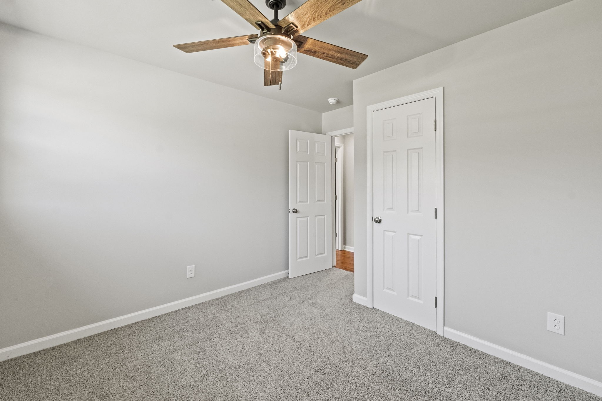 128 South Valley Road Hendersonville, TN 37075 - Photo 19 of 30 a view of an empty room