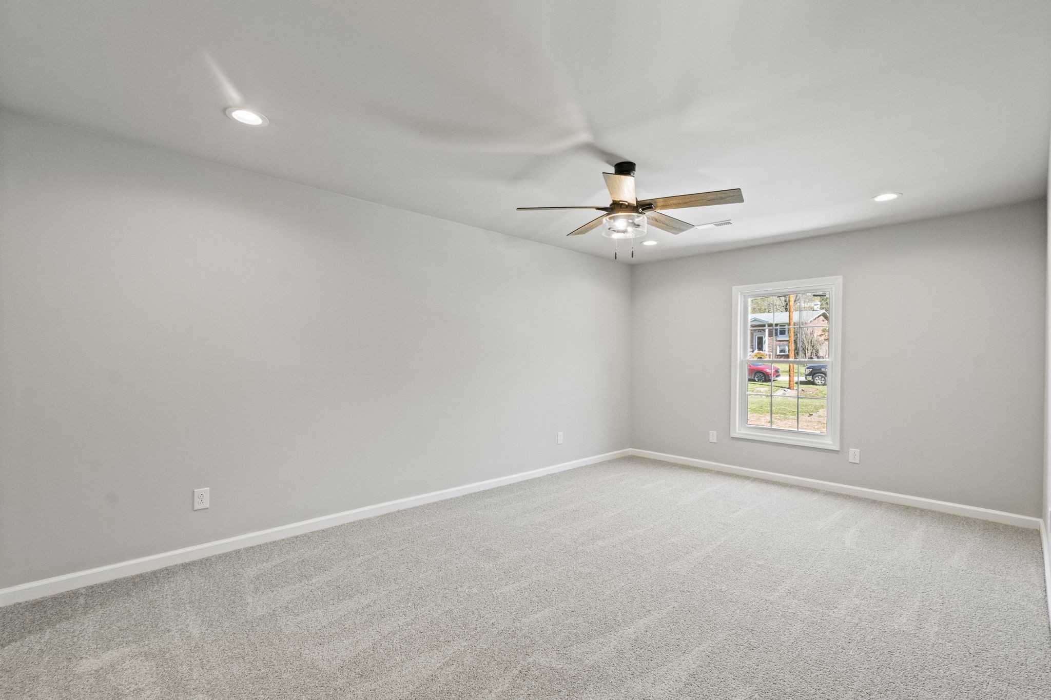 128 South Valley Road Hendersonville, TN 37075 - Photo 24 of 30 an view of an empty room with a window