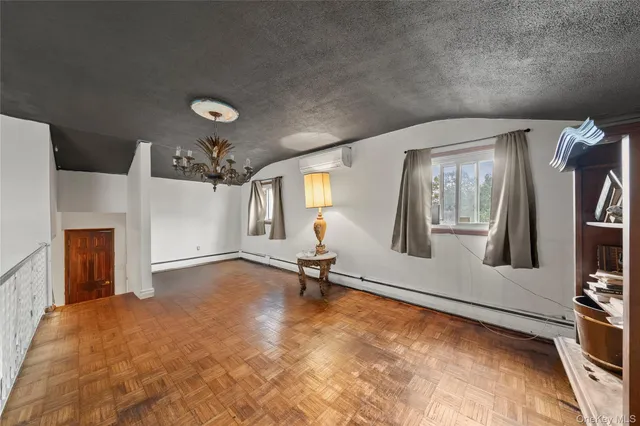 $599,999 | 99 Brooklyn Avenue, West Babylon, NY 11704