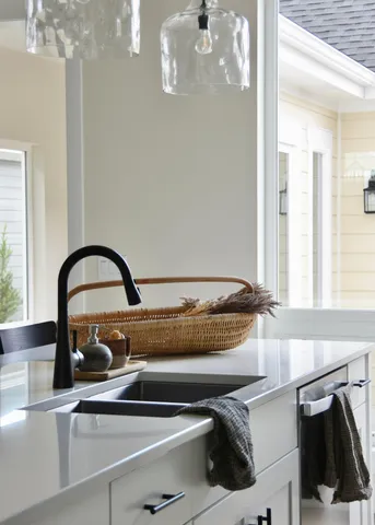 $735,000 | 6253 West Foxtown Drive, Mequon, WI 53092