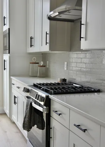 $735,000 | 6253 West Foxtown Drive, Mequon, WI 53092