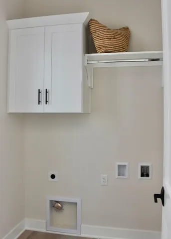 $735,000 | 6253 West Foxtown Drive, Mequon, WI 53092