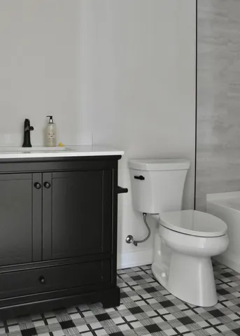 $735,000 | 6253 West Foxtown Drive, Mequon, WI 53092