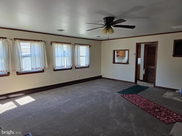 $1,950 | 522 Carol Street, Dover, DE 19904