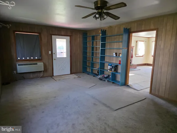 $1,950 | 522 Carol Street, Dover, DE 19904