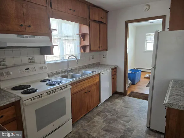 $1,950 | 522 Carol Street, Dover, DE 19904