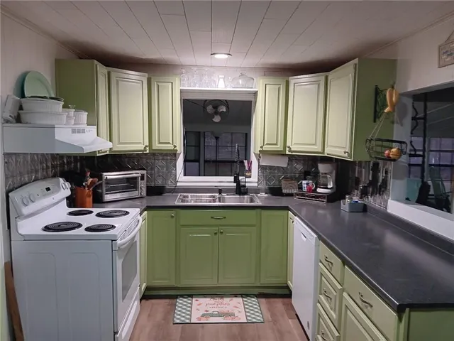 $159,000 | 126 Bill Stringer Road, Campti, LA 71411