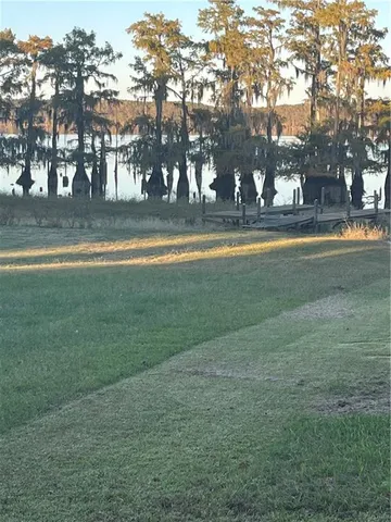 $159,000 | 126 Bill Stringer Road, Campti, LA 71411