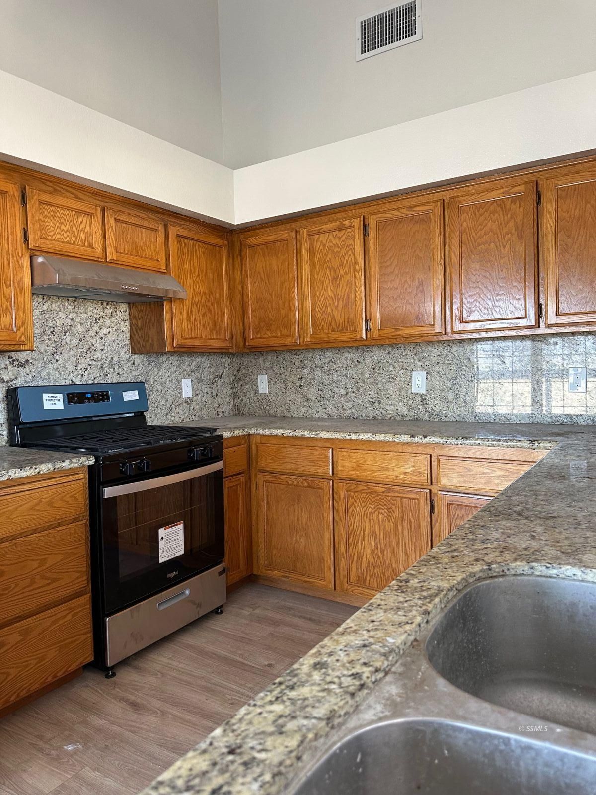 1615 East Dolphin Avenue Ridgecrest, CA 93555 - Photo 4 of 10 Gallery Image 4
