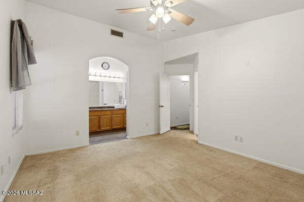 9458 East Bench Mark Loop Tucson, AZ 85747 - Photo 18 of 28 Primary Bedroom