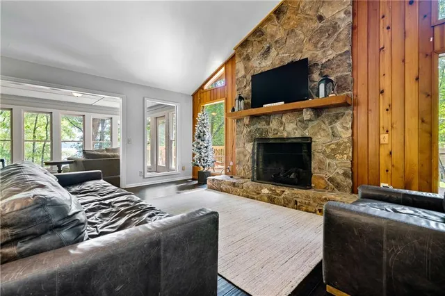 $3,500 | 180 Waterfront Drive, Dawsonville, GA 30534