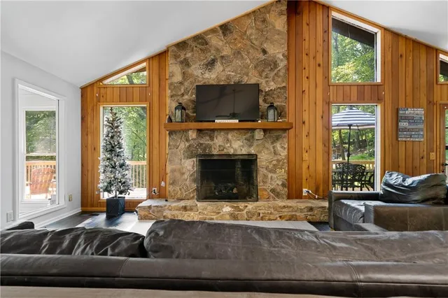 $3,500 | 180 Waterfront Drive, Dawsonville, GA 30534