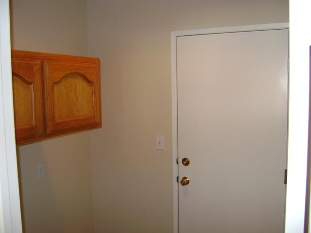 2386 Hyacinth Road Alpine, CA 91901 - Photo 20 of 21 LAUNDRY