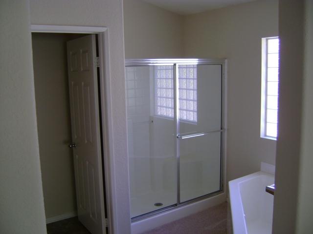 2386 Hyacinth Road Alpine, CA 91901 - Photo 8 of 21 MASTER BATH