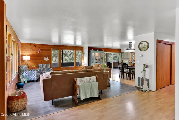 $1,050,000 | 24842 North Cedar Mountain Road, Athol, ID 83801